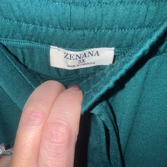 Zenana Outfitters Green Track Pants with Drawstring Waist - Picture 2 of 3